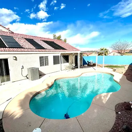 Sweet Spacious 5 Bdrm Home With Pool
